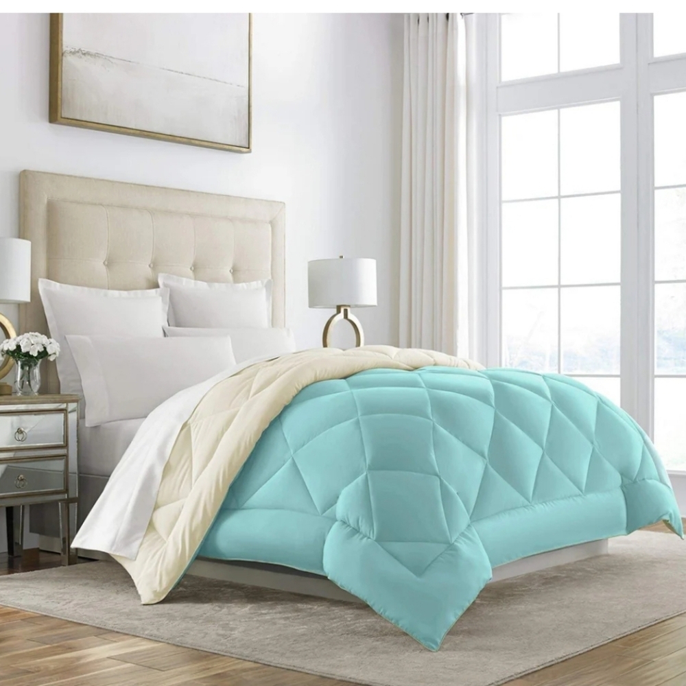 NWT Hotel Collection Reversible King Comforter/ Down Alternative Duvet